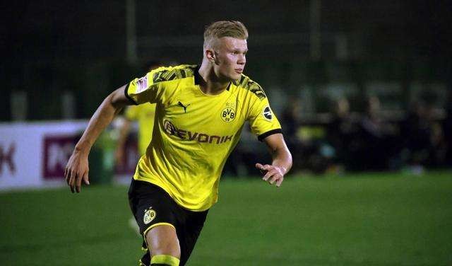 这比回头看更好，直接称其为失败！ Team WE 的中路和打野诗人是休息前后两个不同的队伍，而 LGD Gaming 取得了赛点